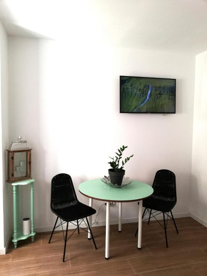 Mini Apartamento Centrico Con Zonas Compartidas Otel Valensiya Dış mekan fotoğraf